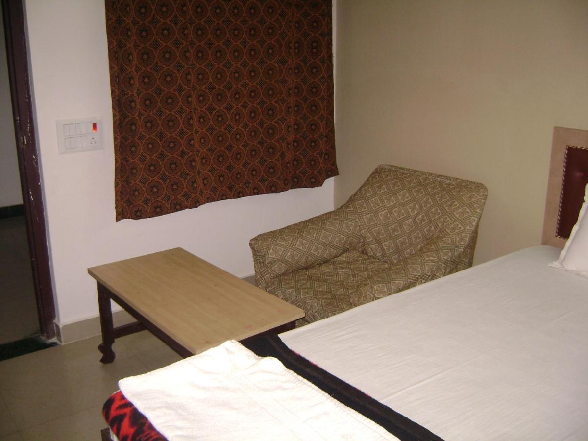 Natraj Hotel Darbhanga Exterior foto